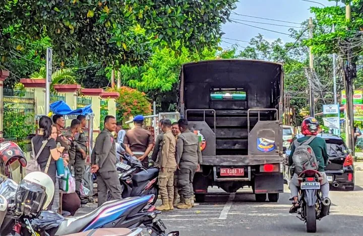 WhatsApp Image 2026-04-17 at 12.14.16